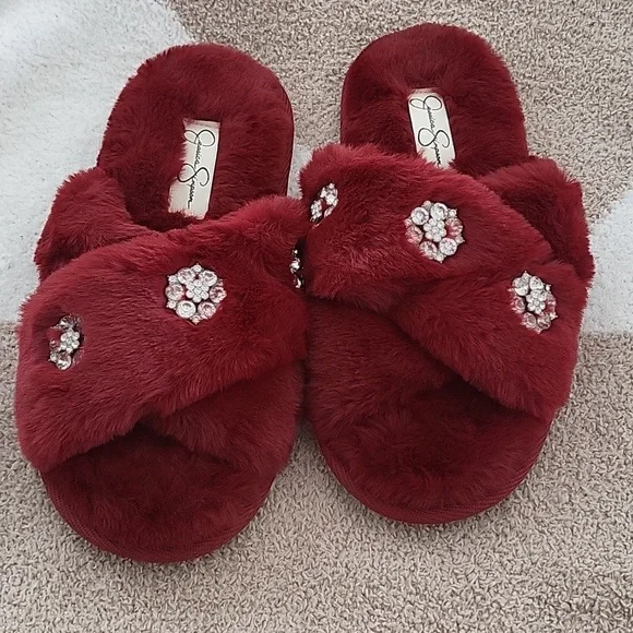 JESSICA SIMPSON Burgundy Fur/Rhinestone House Slippers Slides Size S 6-7 - Picture 1 of 8